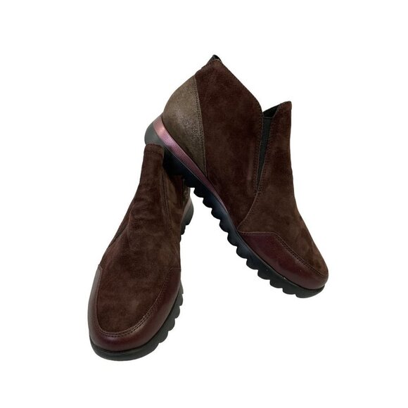 Munro Shoes - Munro Women's Dark Burgundy Extra Light Booties